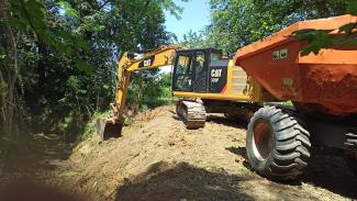 travaux de renaturation du lit et des berges de la Vendinelle à la Salvetat-Lauragais